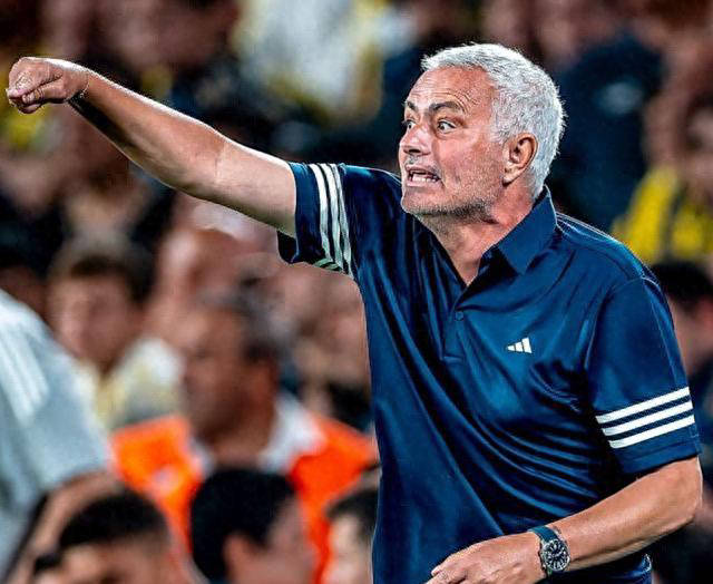 返欧冠赛场, 费内巴切的 返欧冠赛场, 费内巴切的