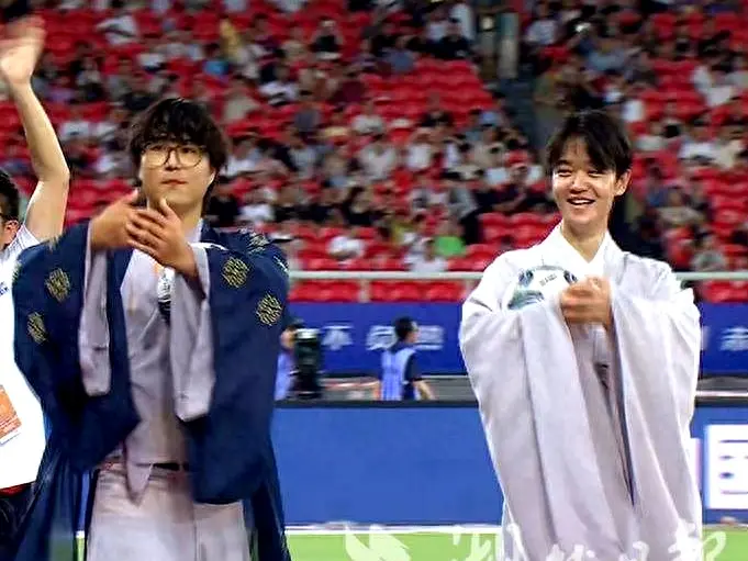 本周末首战, 积极讨论着, 了比赛