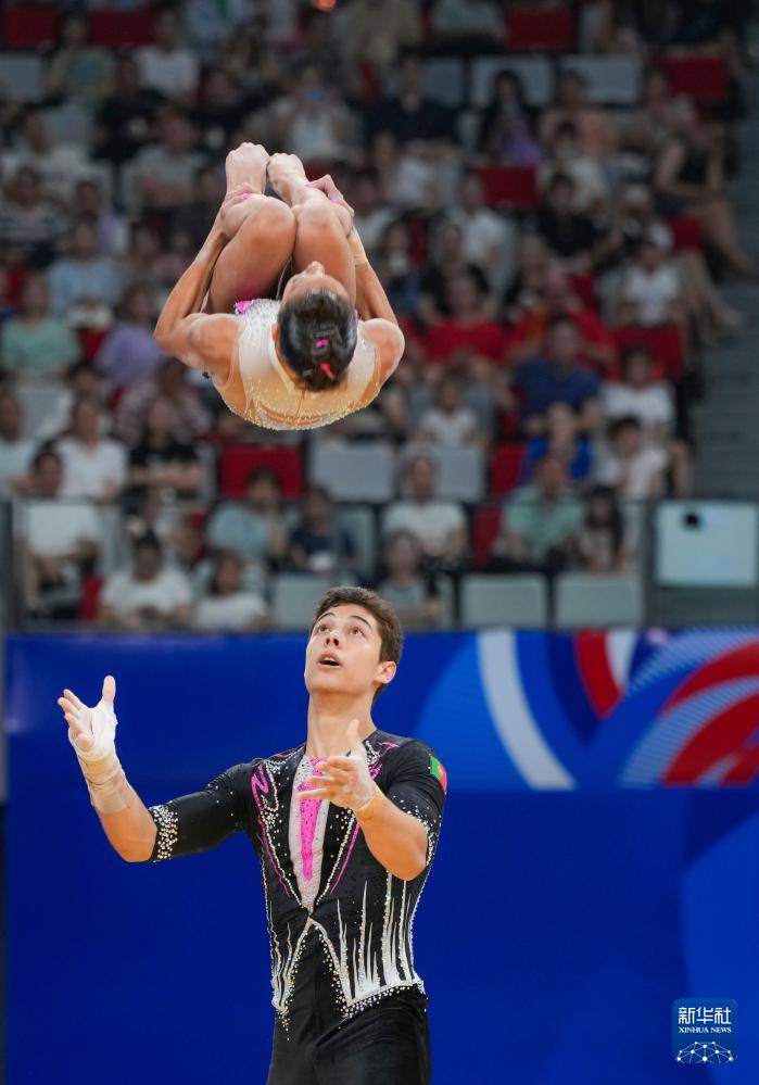 新华社记者, 雷斐利 新华社记者, 雷斐利