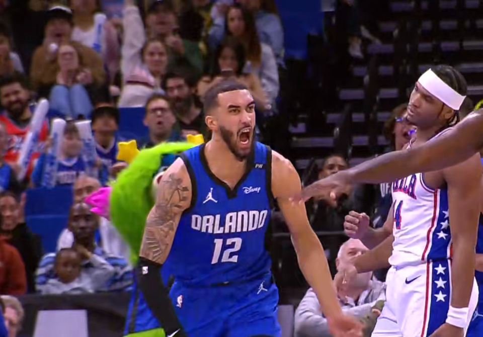 攻防两端优 攻防两端优