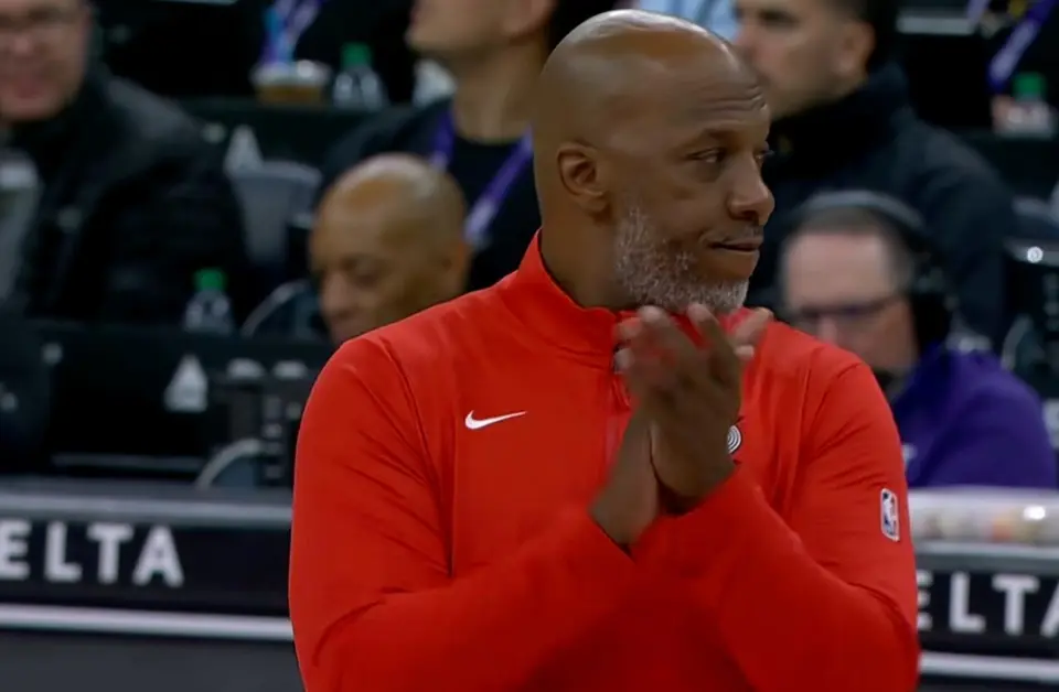 但他在场下 但他在场下